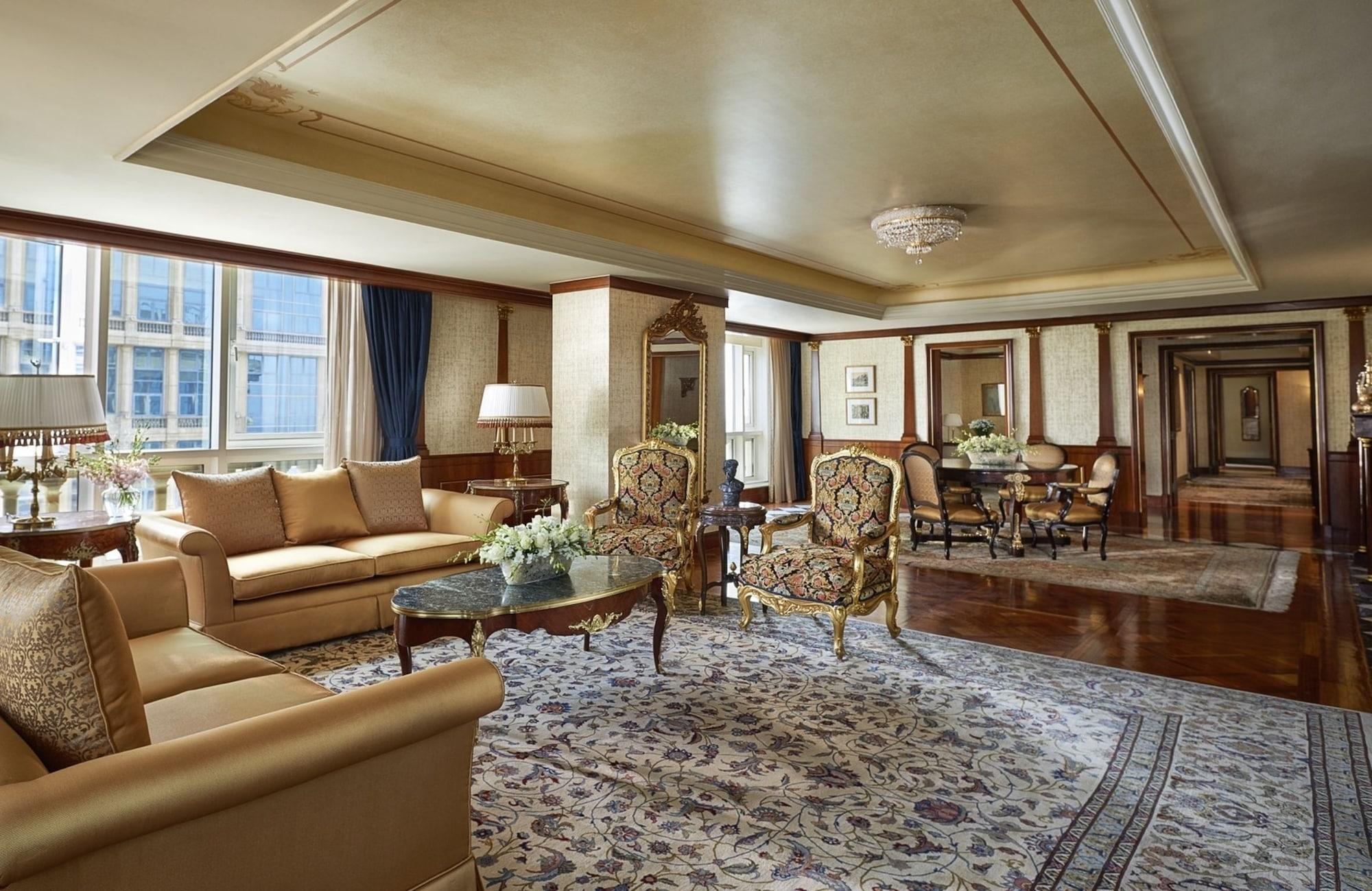 Four Seasons Cairo At The First Residence Giza Екстериор снимка A suite at the Four Seasons Hotel