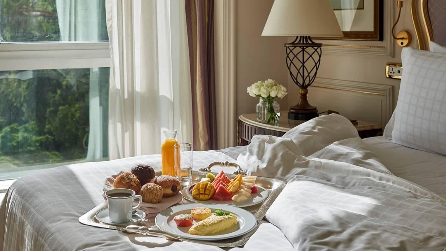 Four Seasons Cairo At The First Residence Giza Екстериор снимка Room service