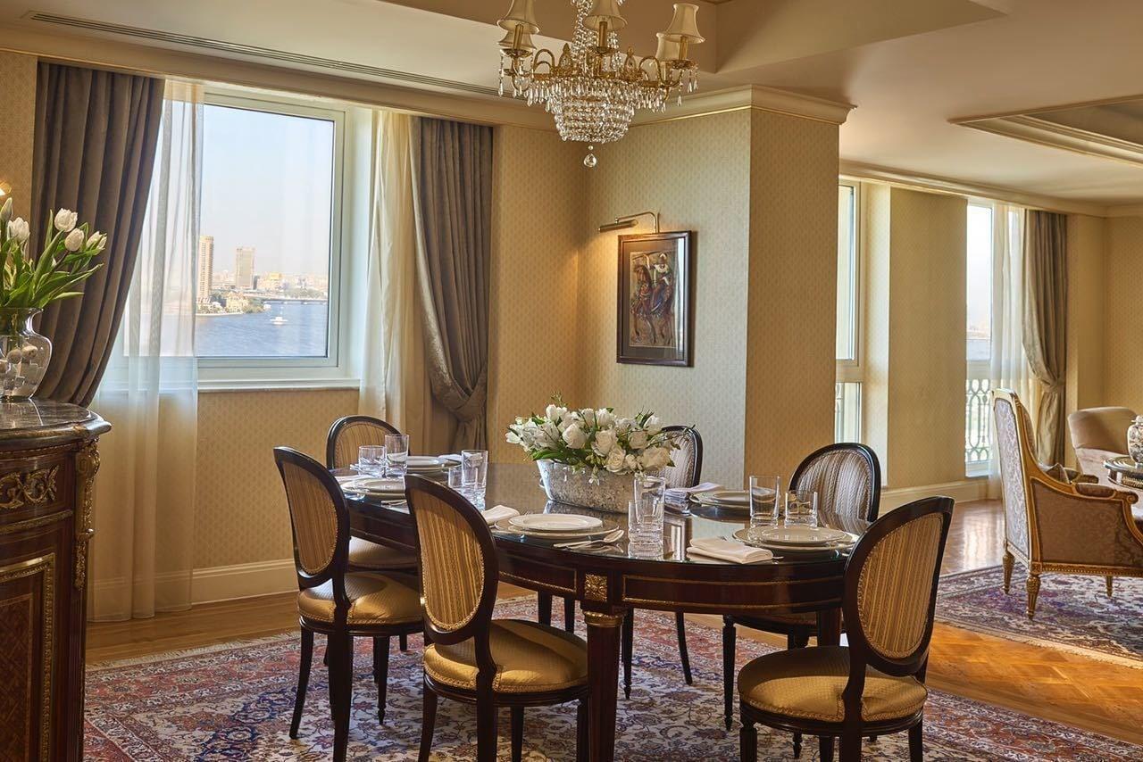 Four Seasons Cairo At The First Residence Giza Екстериор снимка A dining room in a suite at the Four Seasons Hotel, Cairo