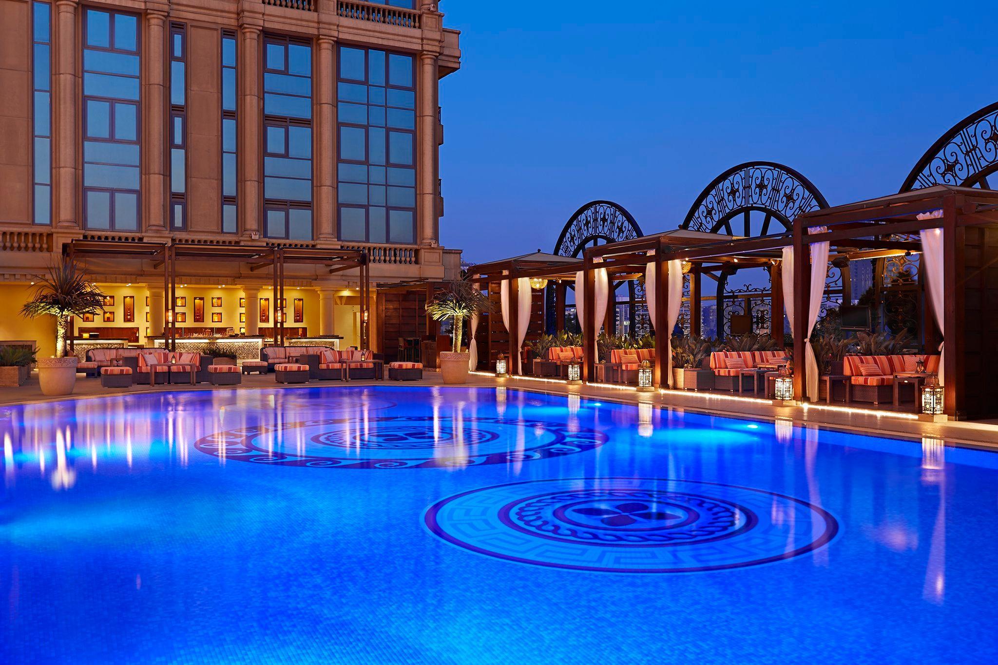 Four Seasons Cairo At The First Residence Giza Екстериор снимка The pool at the St. Regis Dubai