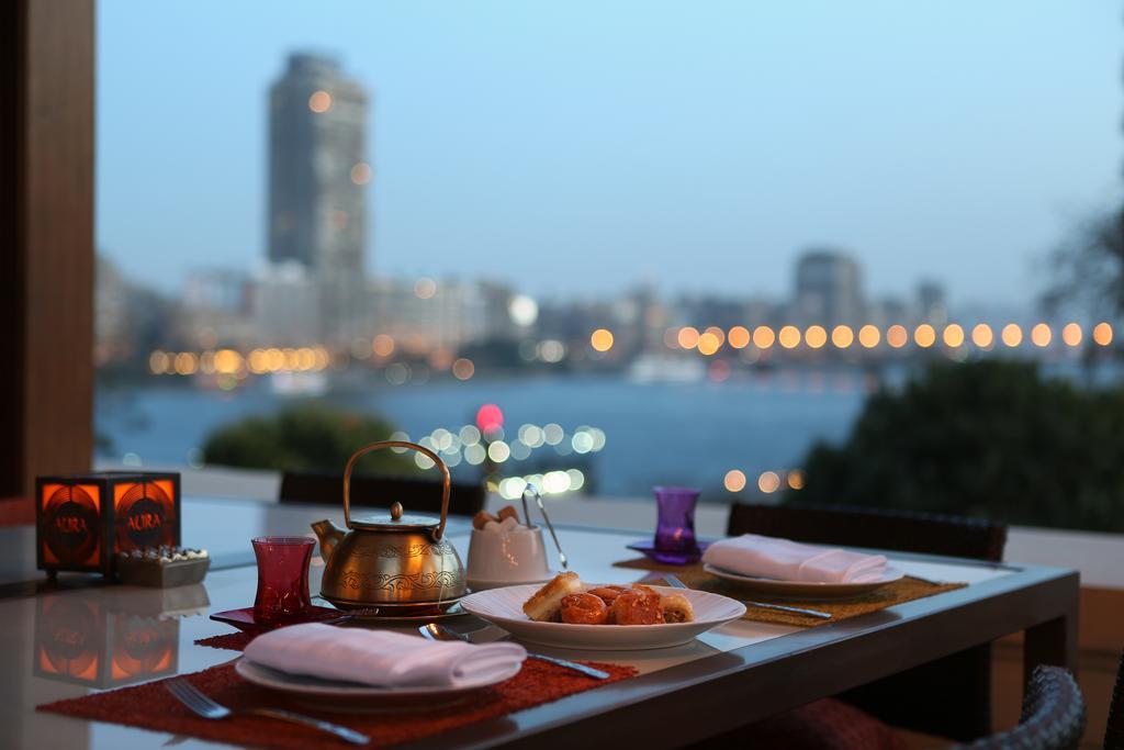 Four Seasons Cairo At The First Residence Giza Екстериор снимка View from the restaurant