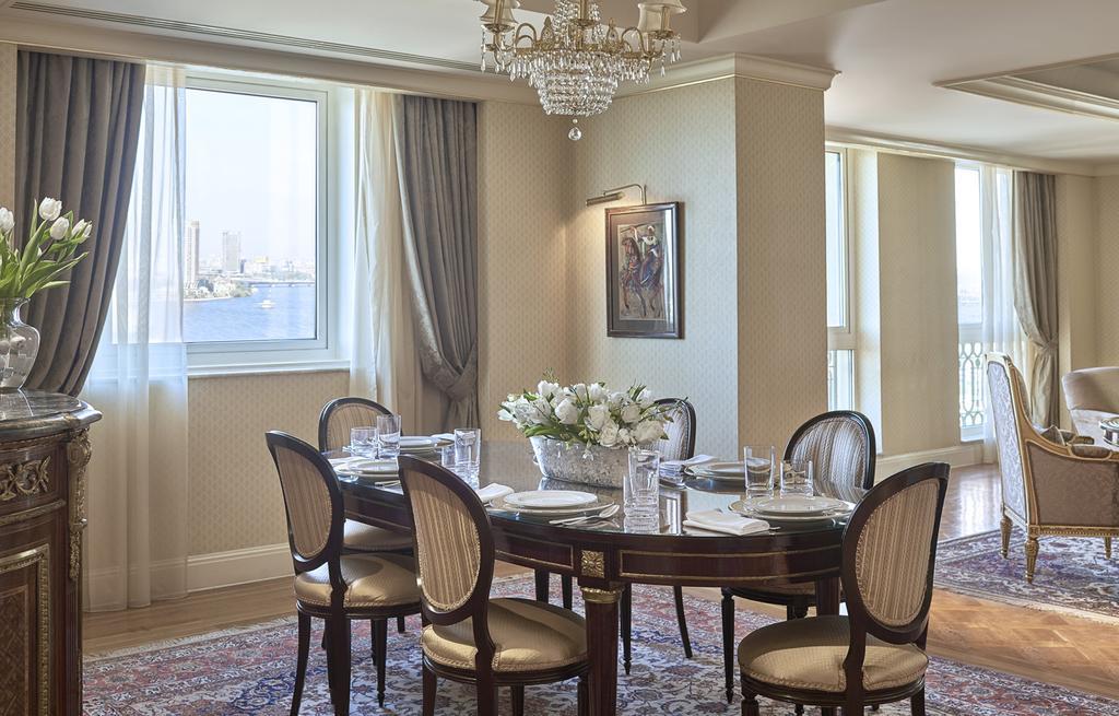 Four Seasons Cairo At The First Residence Giza Екстериор снимка Dining room